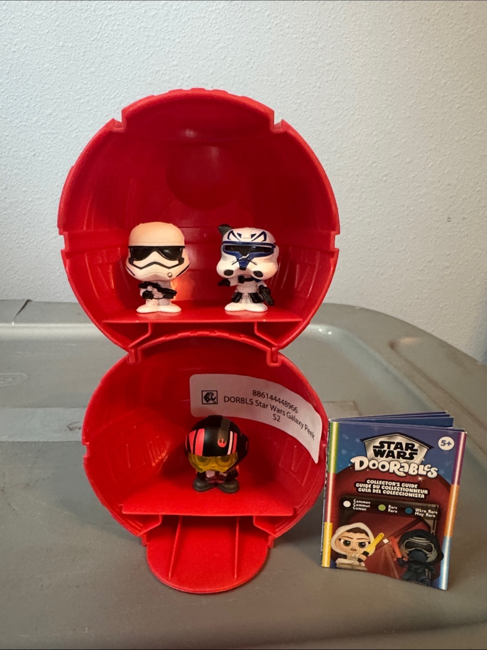 Red Deathstar with Star Wars doorables Figures